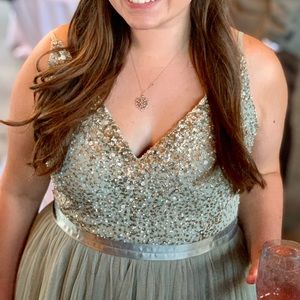 Elegant Sequin Embellished Evening Dress